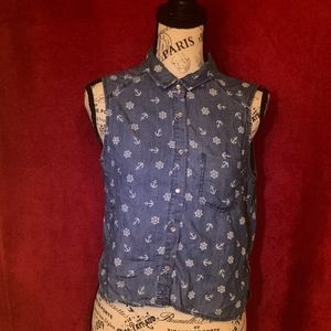 Sleeveless button down